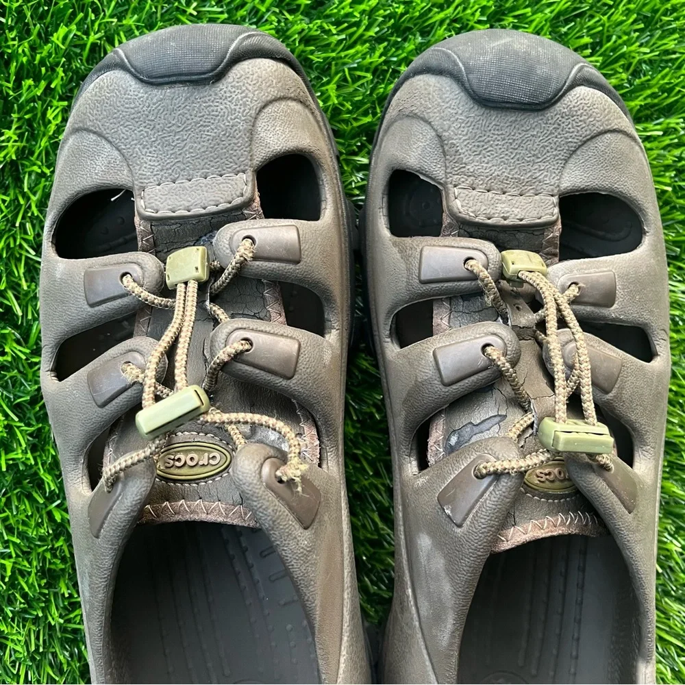 CROCS LACE UP SANDALS WOMENS 11 MENS 9 OLIVE GREEN BROWN